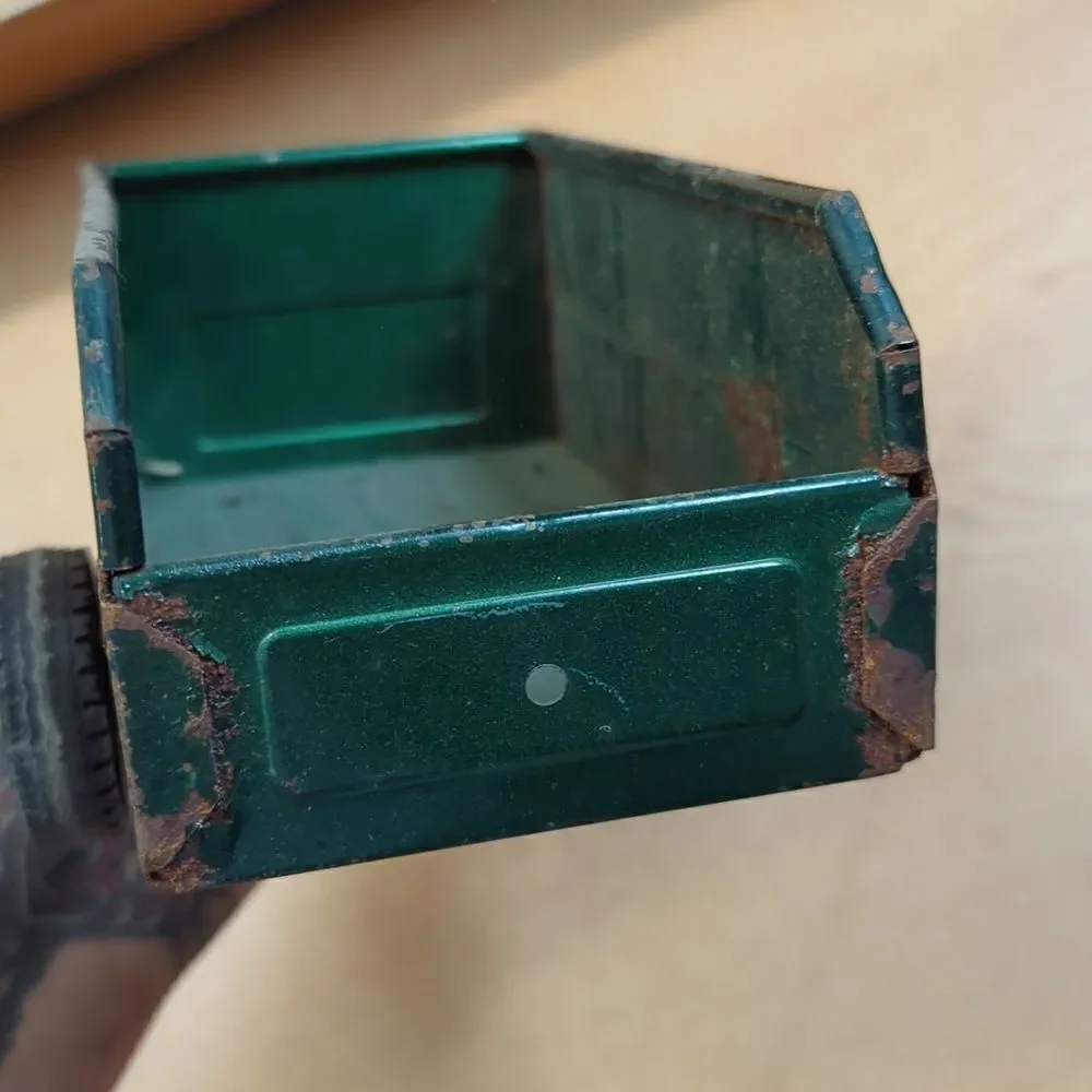 nylint vintage metal